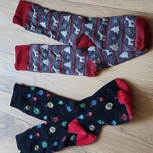 Bundle Of 2 Pairs Holiday Socks